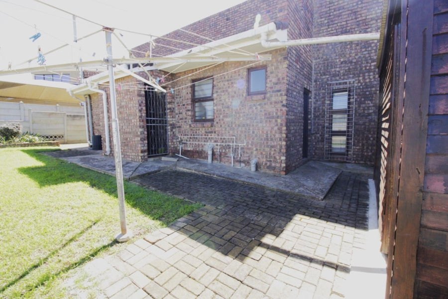3 Bedroom Property for Sale in Noorsekloof Eastern Cape